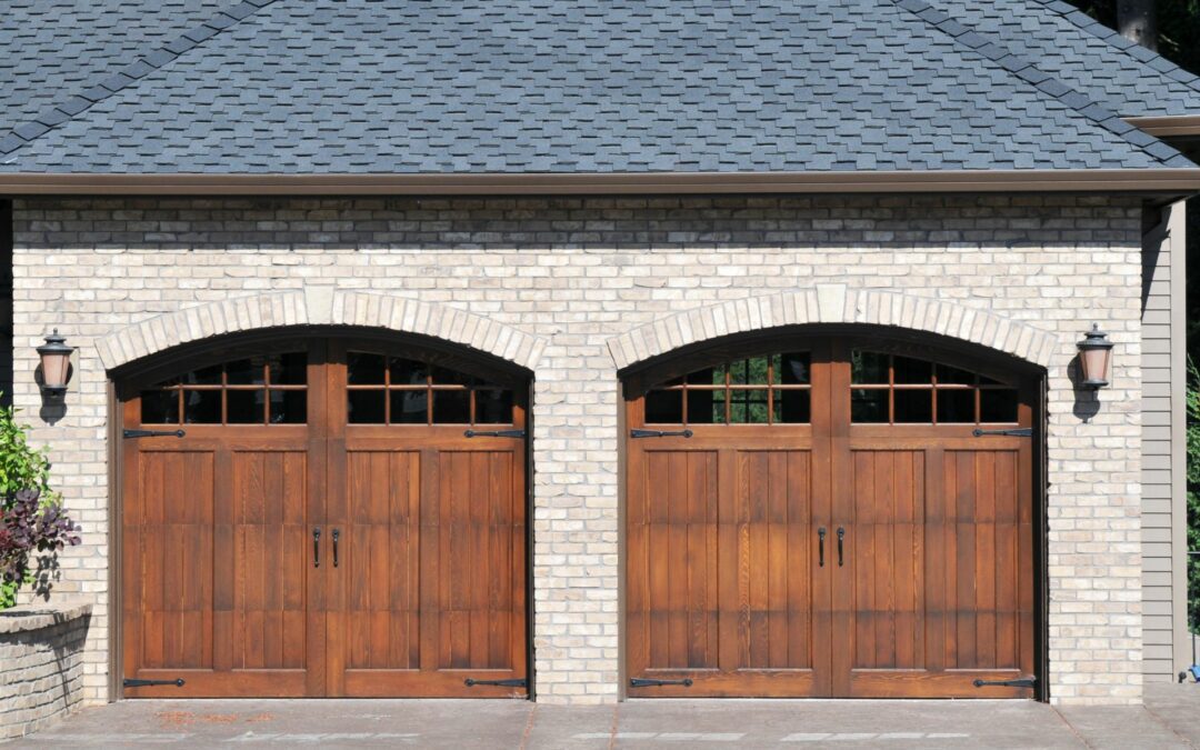 3 Types Of Rustic Garage Doors