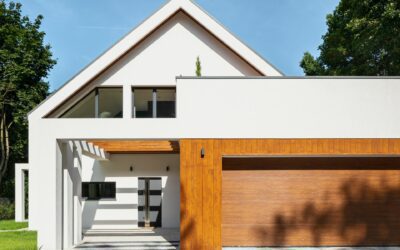3 Benefits Of Modern Wood Garage Doors