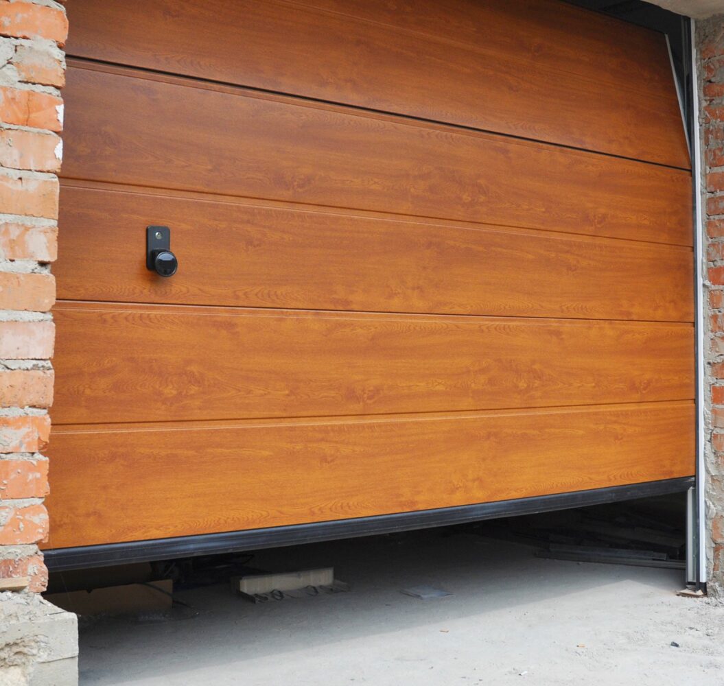 3 Problems Caused by Hot Weather on Garage Doors