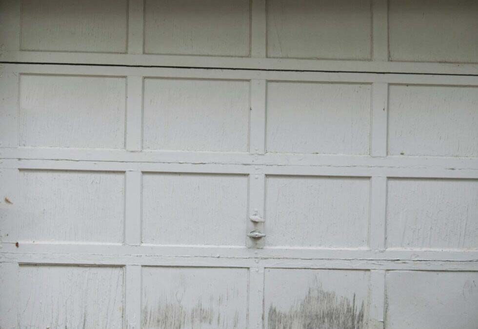 How To Repair Weather-Damaged Garage Doors